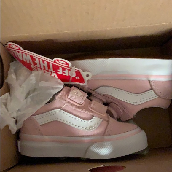 Infant vans - Picture 3 of 5